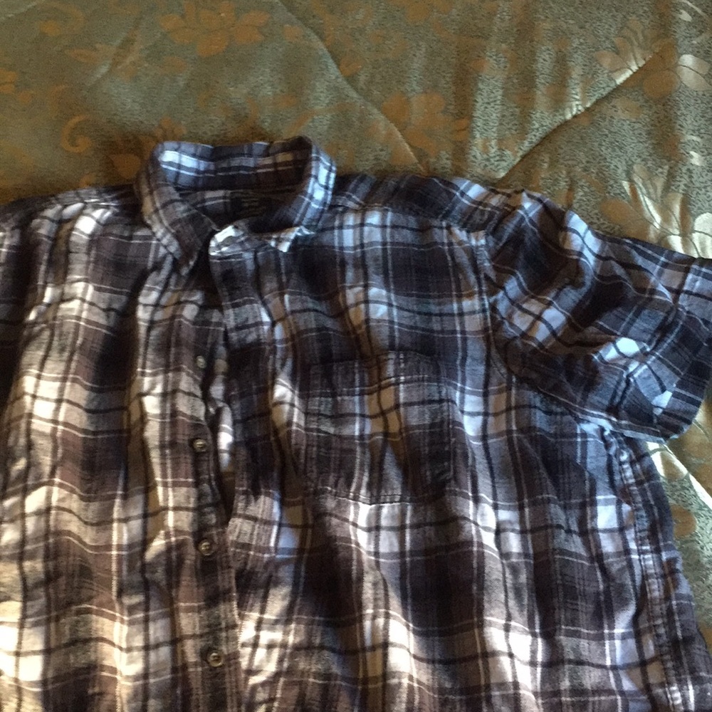 Faded glory shirt.